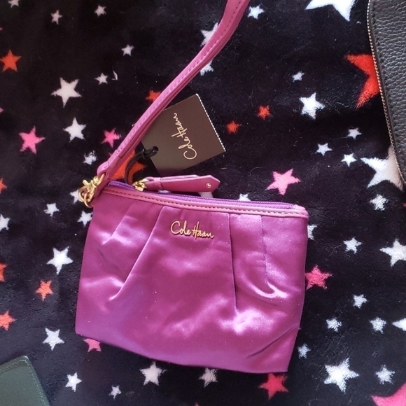 𝅺cole haan wristlet . NWOT - Picture 1 of 7